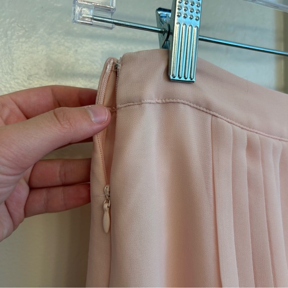 Vince Camuto Pink Pleated Mini Skirt Women’s Size Zero - Picture 6 of 7